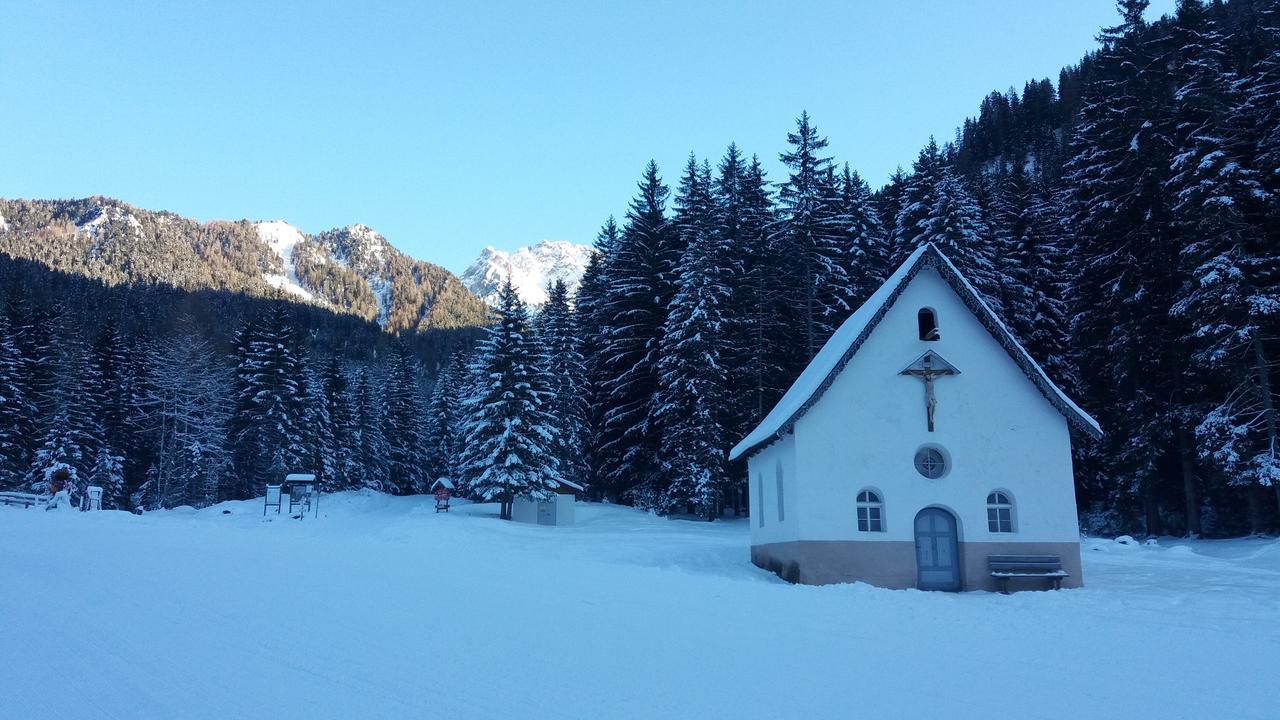 Majon De La Nona Hotel Pozza di Fassa Exterior photo